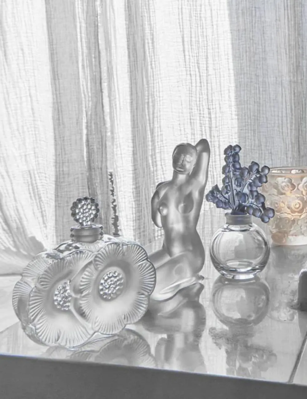 Vessière Cristaux Flacons De Parfum|Flacon à parfum fleurs lalique