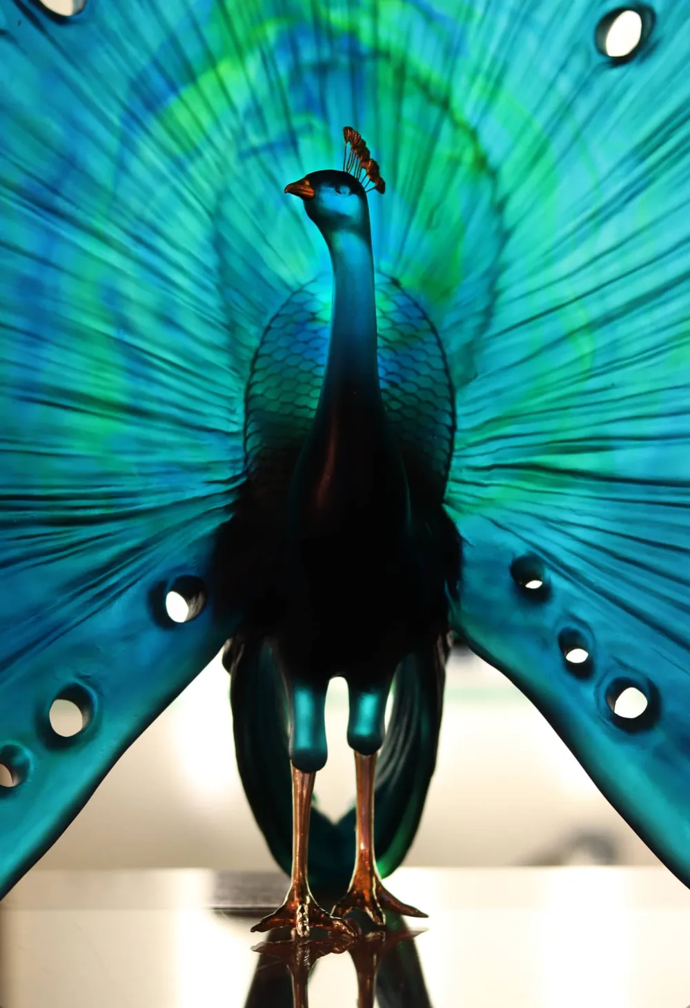 Vessière Cristaux Editions D’Art|Bestiaire|Parade du paon daum par madeleine van der knoop