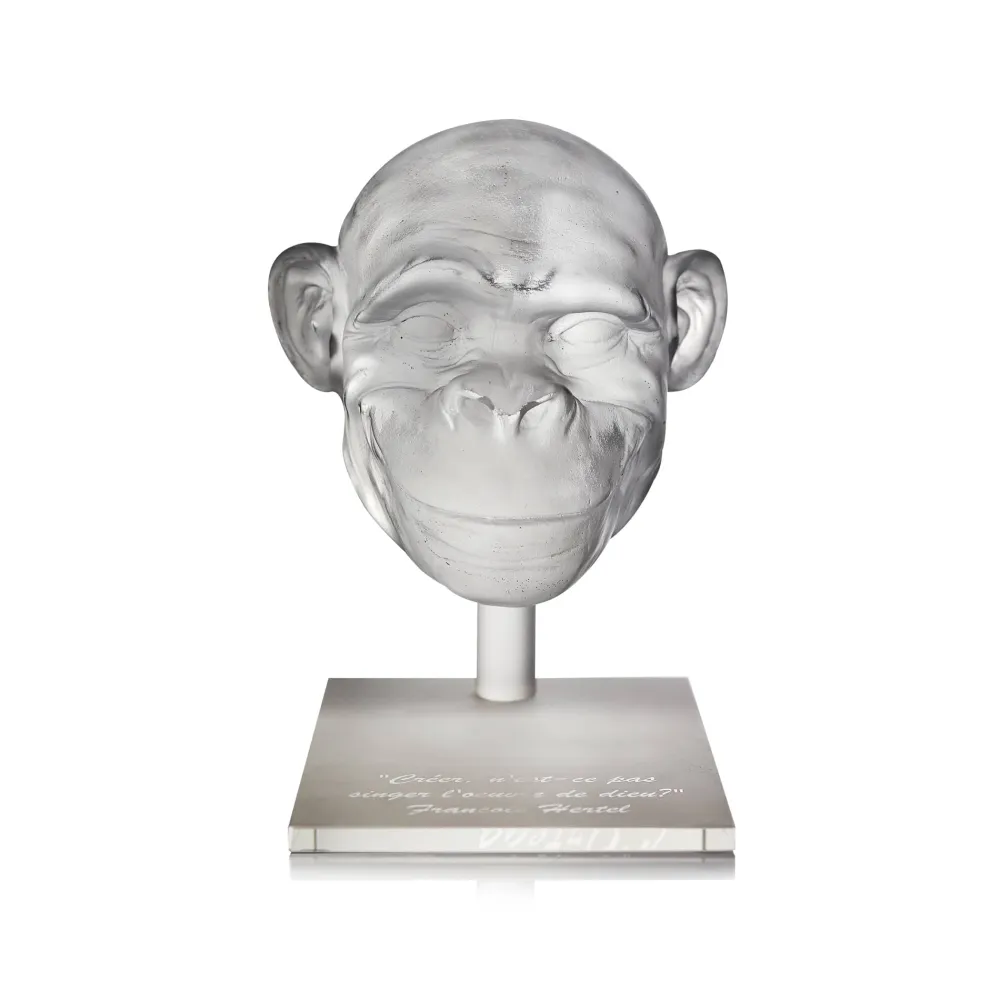 Vessière Cristaux Éditions D’Art Cristal|Bestiaire|Tête de chimpanzé pâte de cristal par Loïc Ortega