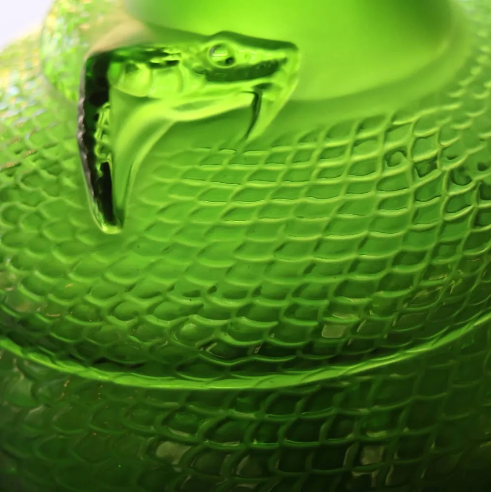 Vessière Cristaux Vases|Vases Cristal Couleur|Vase serpent vert amazone Lalique